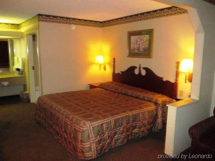 Nola Inn & Suites นิวออร์ลีนส์ ภายนอก รูปภาพ