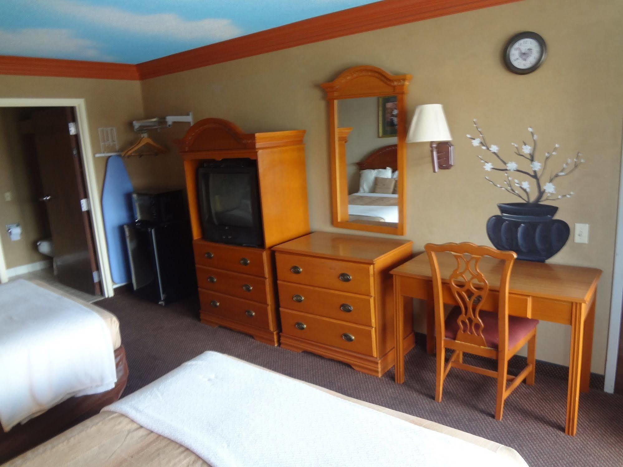 Nola Inn & Suites นิวออร์ลีนส์ ภายนอก รูปภาพ